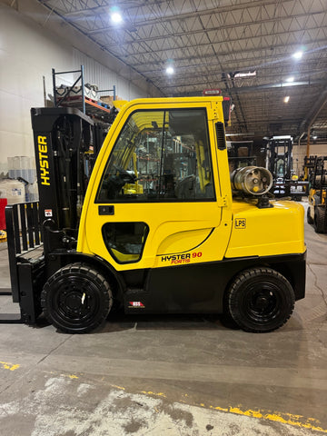 2020 HYSTER H90FT 9000 LP GAS FORKLIFT PNEUMATIC 91/186" 3 STAGE CLEAR VIEW MAST ENCLOSED HEATED CAB SIDE SHIFTING FORK POSITIONER 1,184 HOURS STOCK # BF9227269-BUF - United Lift LLC