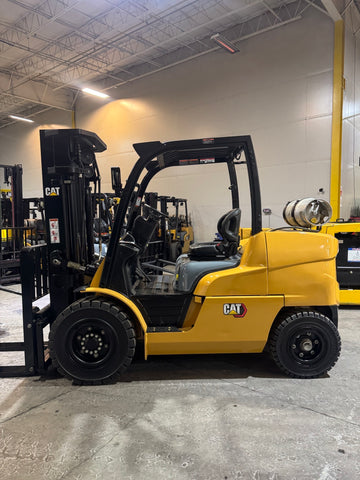 2021 CATERPILLAR/MITSUBISHI FG50CN1 11000 LB CAPACITY LP GAS FORKLIFT PNEUMATIC 94/189" 3 STAGE MAST SIDE SHIFTER 1134 HOURS STOCK # BF9296319-BUF - United Lift LLC