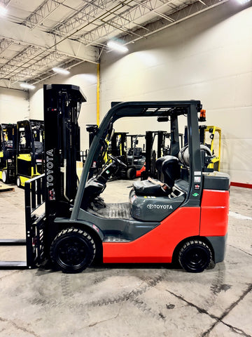 2022 TOYOTA 8FGCU32 6500 LB LP GAS FORKLIFT 886 HOURS CUSHION 87/187" 3 STAGE MAST SIDE SHIFTING FORK POSITIONER 4 WAY PLUMBING STOCK # BF9249729-BUF - United Lift Equipment LLC