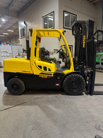 2022 HYSTER H120FT 12000 LB KUBOTA DIESEL FORKLIFT 102/209" 3 STAGE MAST SIDE SHIFTING FORK POSITIONER ONLY 1164 HOURS STOCK # BF9455179-BUF - United Lift LLC