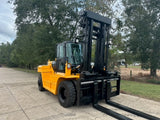 2015 HYUNDAI 160D-7A 36000 LB DIESEL FORKLIFT PNEUMATIC 150/157" 2 STAGE MAST DUAL DRIVE TIRES ENCLOSED CAB SIDE SHIFTING FORK POSITIONER 18927 HOURS STOCK # BF9719379-TXB - United Lift LLC