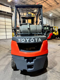 2023 TOYOTA 8FGU25 5000 LB LP GAS FORKLIFT PNEUMATIC 85/187" 3 STAGE MAST SIDE SHIFTER 732 HOURS STOCK # BF9194529-BUF