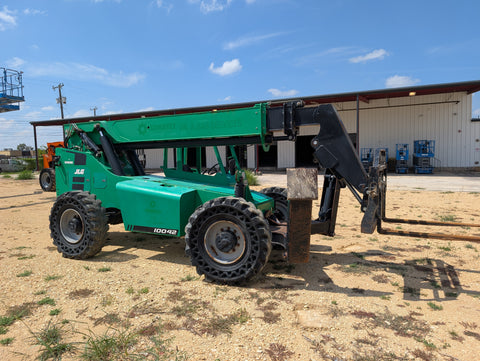 2017 SKYTRAK 10042 10000 LB DIESEL TELESCOPIC FORKLIFT TELEHANDLER 4WD OPEN CAB 4958 HOURS STOCK # BF9407289-WIBTX - United Lift LLC