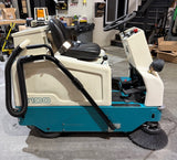 2017 TENNANT 6100 SUB-COMPACT FLOOR SWEEPER 36 VOLT ELECTRIC 338 HOURS STOCK# BF935329-BUF - United Lift LLC