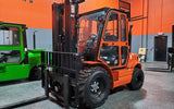 2021 VIPER RTD35 8000 LB DIESEL FORKLIFT PNEUMATIC 92/189" 3 STAGE MAST SIDE SHIFTER ENCLOSED HEATED CAB STOCK # BF9413139-ILIL - United Lift Used & New Forklift Telehandler Scissor Lift Boomlift
